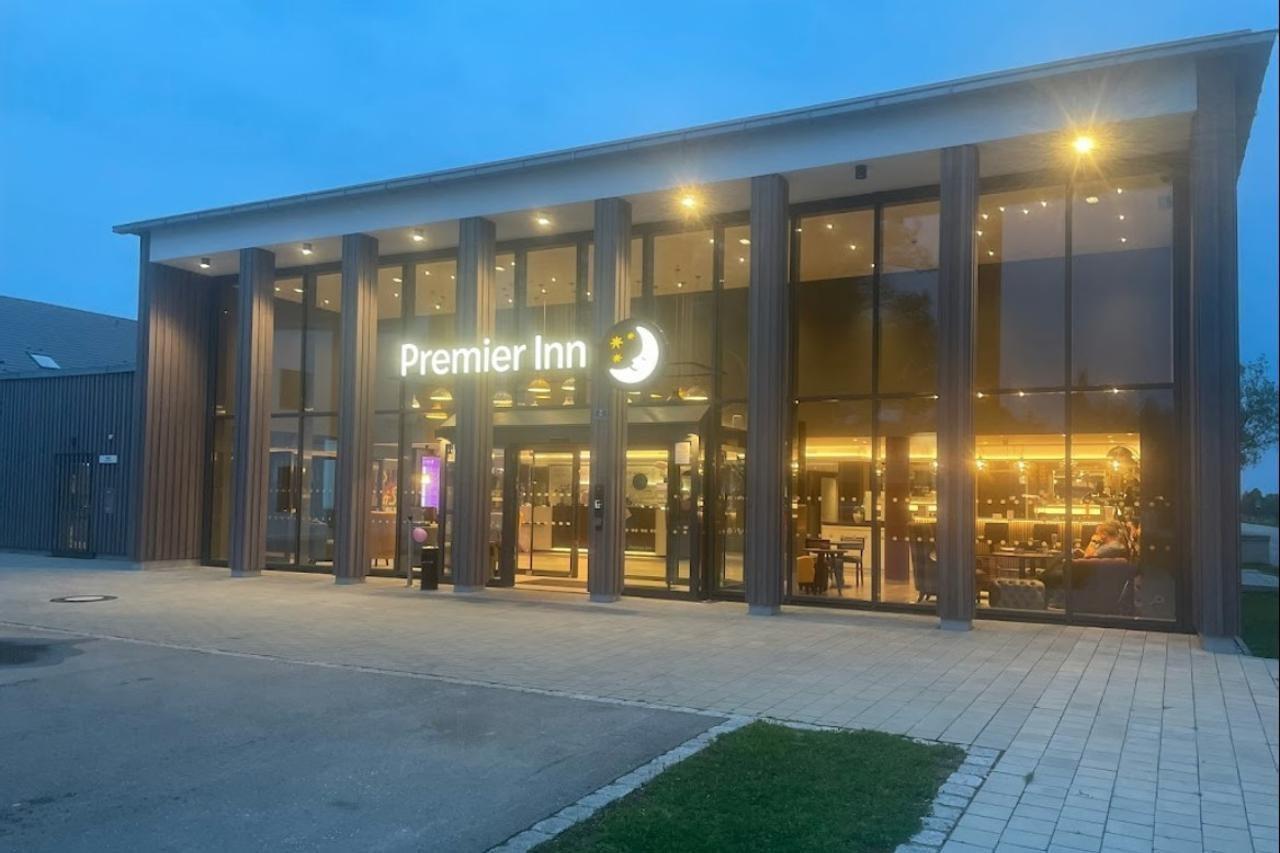 Premier Inn Muenchen Airport Sued Hallbergmoos Exterior foto
