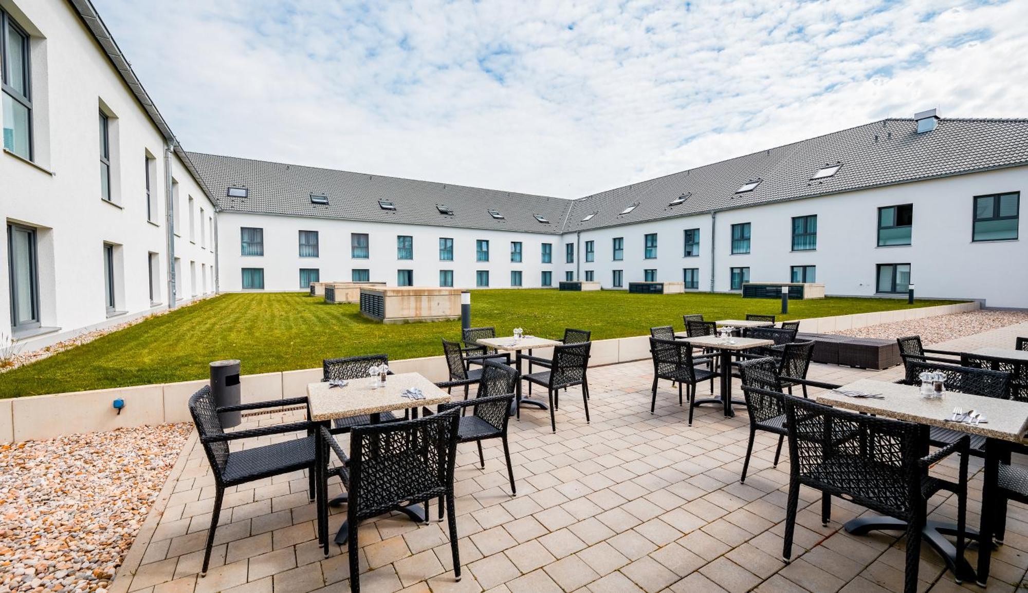 Premier Inn Muenchen Airport Sued Hallbergmoos Exterior foto